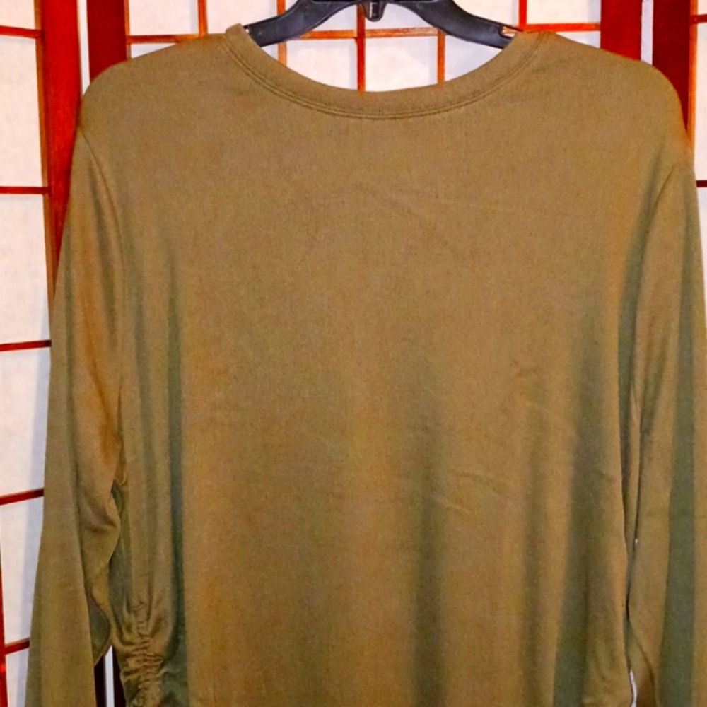 Women's Top